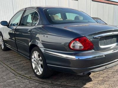 Jaguar X-type