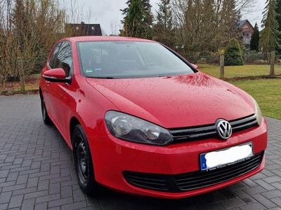 Gebraucht VW Golf VI 80 PS (58 kW) 2011 Rot Kleinwagen