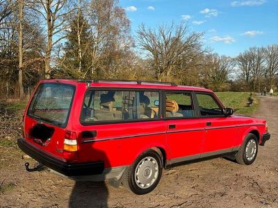 Gebraucht Volvo 240 116 PS (85 kW) 1992 Rot Kombi