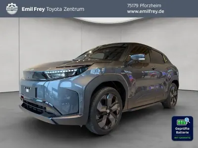 Neu Toyota Urban Cruiser Lounge 127 kW (174 PS) 2026 Grau SUV