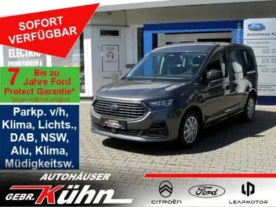 Neu Ford Tourneo Connect Trend 116 PS (85 kW) 2026 Rot Van / Kleinbus