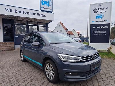 Gebraucht VW Touran Comfortline 150 PS (110 kW) 2020 Grau Van / Kleinbus