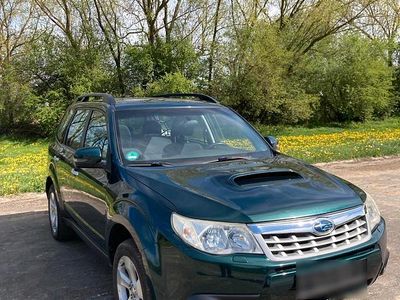 Second-hand Subaru Forester 147 CP (108 kW) 2012 Verde SUV