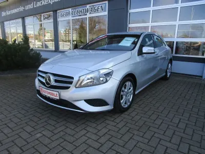 Gebraucht Mercedes A180 Urban 122 PS (89 kW) 2013 Silber Limousine