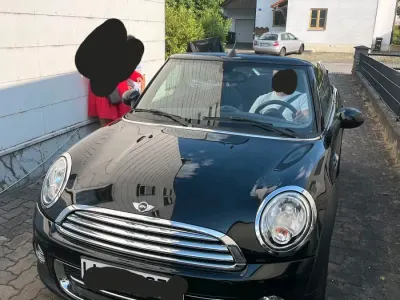 Usata Mini Cooper Cabriolet 122 CV (89 kW) 2013 Nero Cabrio