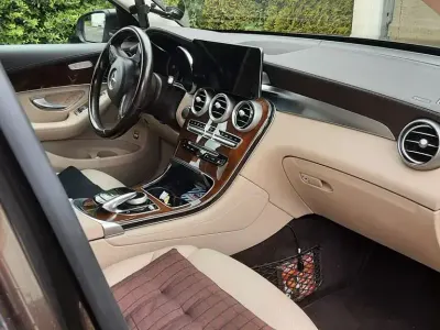 Gebraucht Mercedes GLC250 Exclusive 204 PS (150 kW) 2017 Braun SUV