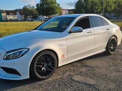 Mercedes C63 AMG