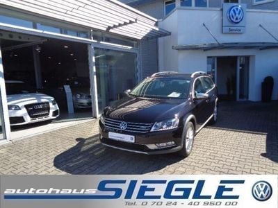Schwarz metallic Gebraucht 2012 VW Passat Alltrack Kombi | 18.440 €