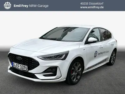 Second-hand Ford Focus ST-Line 125 CP (91 kW) 2023 Alb Berlinǎ