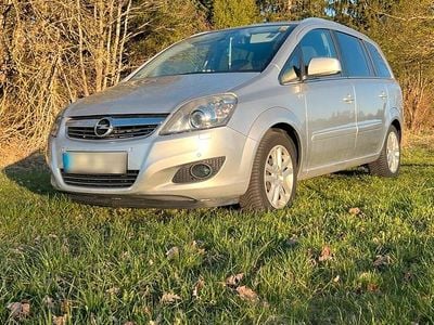 Gebraucht Opel Zafira 110 PS (80 kW) 2012 Silber Van / Kleinbus