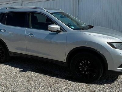 Gebraucht Nissan X-Trail 177 PS (130 kW) 2017 Silber SUV