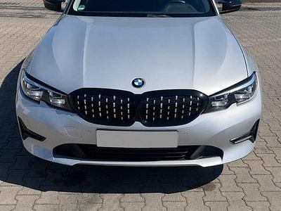 Usata BMW 318 150 CV (110 kW) 2020 Grigio Station wagon