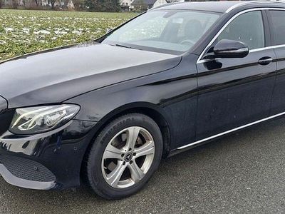 Gebraucht Mercedes E220 Avantgarde 194 PS (142 kW) 2018 Schwarz Kombi