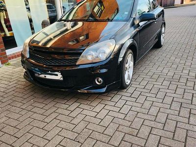 Gebraucht Opel Astra 180 PS (132 kW) 2005 Schwarz Kleinwagen