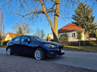 Gebraucht BMW 116 Advantage 116 PS (85 kW) 2019 Blau Kleinwagen