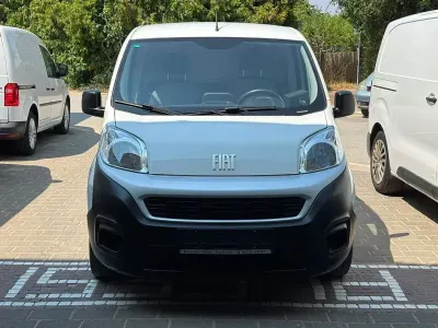 Gebraucht Fiat Fiorino 95 PS (69 kW) 2022 Weiß Van / Kleinbus