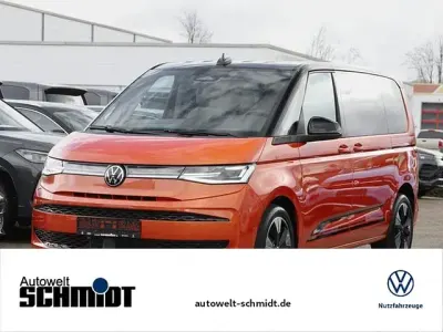 Nouă VW Multivan Edition 150 CP (110 kW) 2026 Portocaliu Monovolum