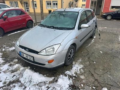 Gebraucht Ford Focus 2000 Silber Kleinwagen