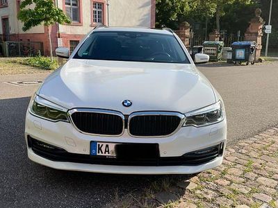 Weiß Gebraucht 2017 BMW 530 Performance Kombi | 17.900 € (Fairer Preis)