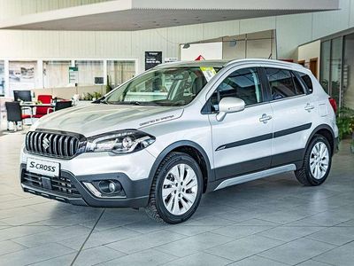 Gebraucht Suzuki SX4 Comfort 111 PS (81 kW) 2018 Silky silver metallic Limousine