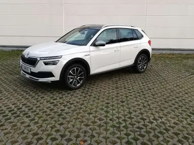 Gebraucht Skoda Kamiq ScoutLine 150 PS (110 kW) 2023 Candyweiss SUV