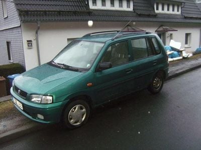 Gebraucht Mazda Demio 98 PS (72 kW) 1998 Grün metallic Kleinwagen