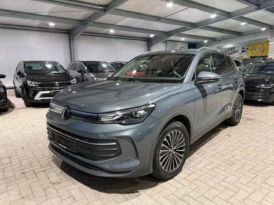 Delfingrau metallic Gebraucht 2024 VW Tiguan SUV | 29.990 € (Guter Preis)