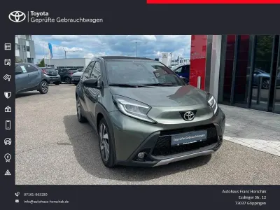 Gebraucht Toyota Aygo X X-plore 72 PS (52 kW) 2022 Grün SUV