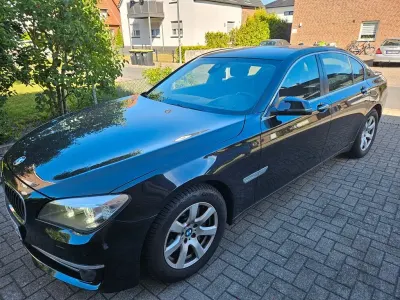 Gebraucht BMW 730 258 PS (189 kW) 2012 Schwarz Limousine