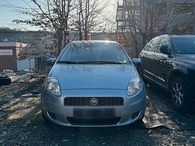 Gebraucht Fiat Punto 77 PS (56 kW) 2009 Blau Kleinwagen