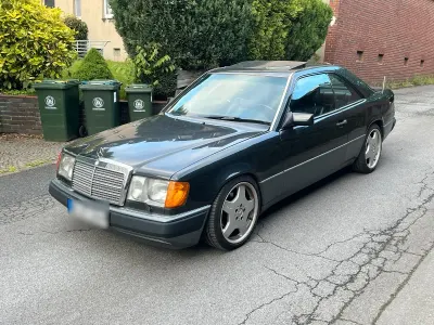 Gebraucht Mercedes E300 Sportline 220 PS (161 kW) 1991 Schwarz Coupé