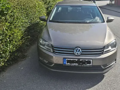 Gebraucht VW Passat Trendline 122 PS (89 kW) 2011 Braun Limousine
