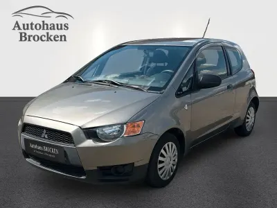 Gebraucht Mitsubishi Colt Inform 95 PS (69 kW) 2009 Grau Kleinwagen