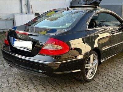 Gebraucht Mercedes CLK200 184 PS (135 kW) 2009 Schwarz Coupé