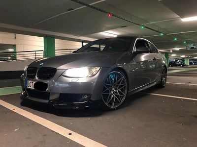 Gebraucht BMW 325 214 PS (157 kW) 2006 Grau Coupé