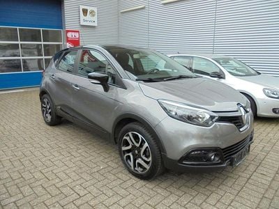 Begagnad Renault Captur Luxe 90 HK (66 kW) 2013 Grå SUV