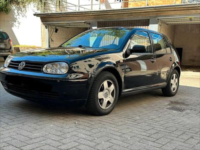 Second-hand VW Golf III 101 CP (74 kW) 1999 Negru Berlinǎ