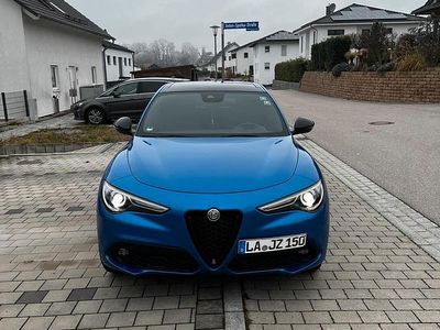 Blau Gebraucht 2022 Alfa Romeo Stelvio Veloce SUV | 31.990 € (Guter Preis)