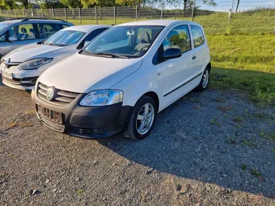 Gebraucht VW Fox 54 PS (39 kW) 2009 Weiß Kleinwagen