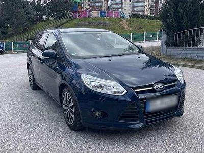 Usata Ford Focus Titanium 140 CV (102 kW) 2013 Blu Station wagon