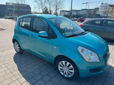 Gebraucht Suzuki Splash 94 PS (69 kW) 2011 Blau Kleinwagen