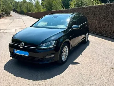 Gebraucht VW Golf VII Comfortline 110 PS (80 kW) 2014 Schwarz Kombi