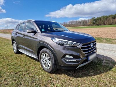 Usado Hyundai Tucson Turbo 177 HP (130 kW) 2017 Cinzento SUV