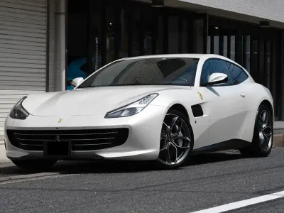 Gebraucht Ferrari GTC4Lusso 610 PS (448 kW) 2018 Weiß Kombi