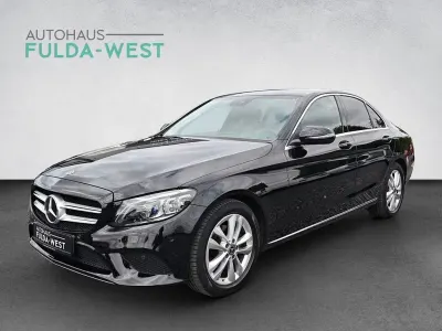 Gebraucht Mercedes C180 156 PS (114 kW) 2021 Schwarz Limousine