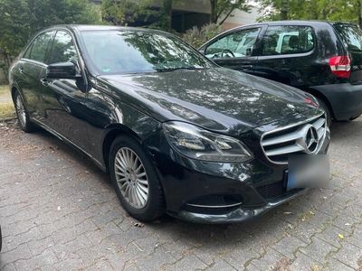 Mercedes E200