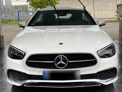 Gebraucht Mercedes E200 Avantgarde 197 PS (144 kW) 2021 Weiß Coupé