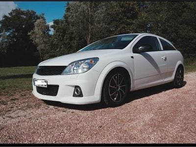 Opel Astra GTC