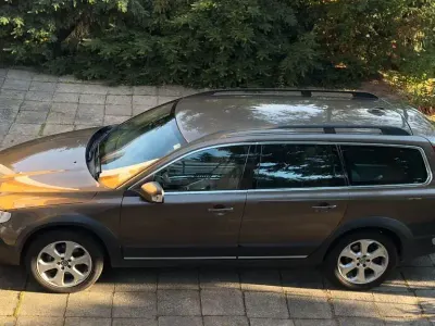 Gebraucht Volvo XC70 Summum 181 PS (133 kW) 2016 Beige Kombi