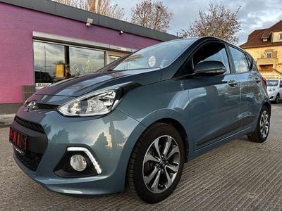 Blau Gebraucht 2015 Hyundai i10 YES! Kleinwagen | 9.480 € (Fairer Preis)